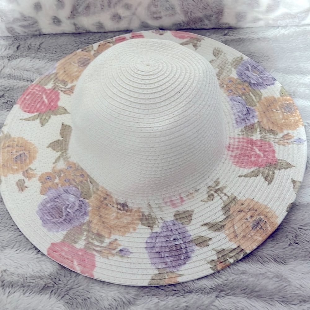 NWT MAGID white floral summer floppy hat